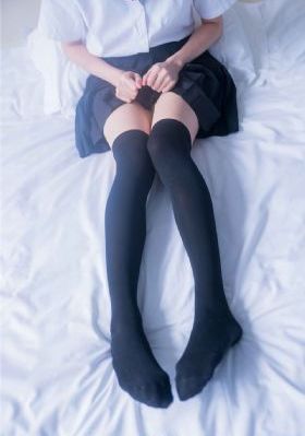 粗暴强制挣扎虐哭强边h视频_720完整视频观看