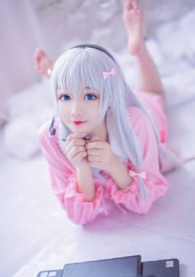 动漫美女隐私打扑克视频_HD高清电影在线